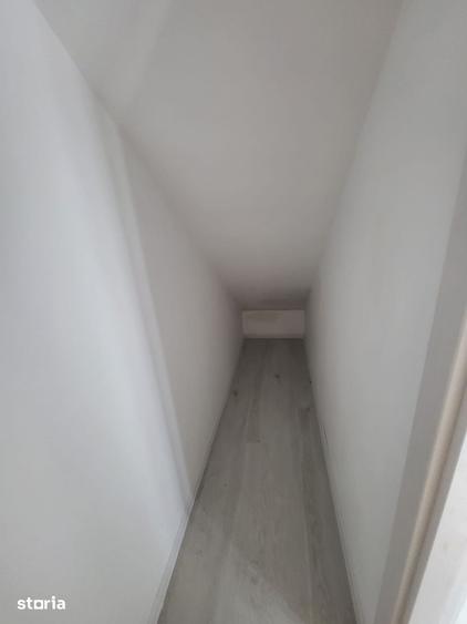 Casă cu 3 camere cu Teren 250 Mp în Central