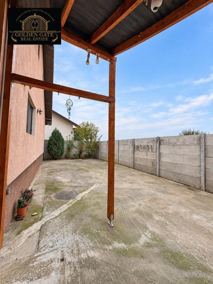 Casă individuală cu 3 camere cu Canalizare în Central