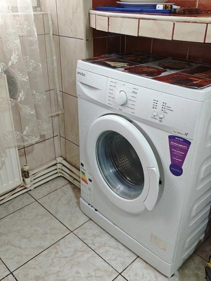 Garsonieră decomandată în Micro 20