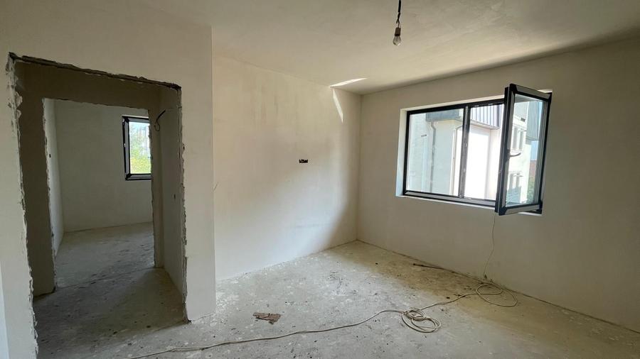 Casă cu 4 camere cu Teren 256 Mp în Galata