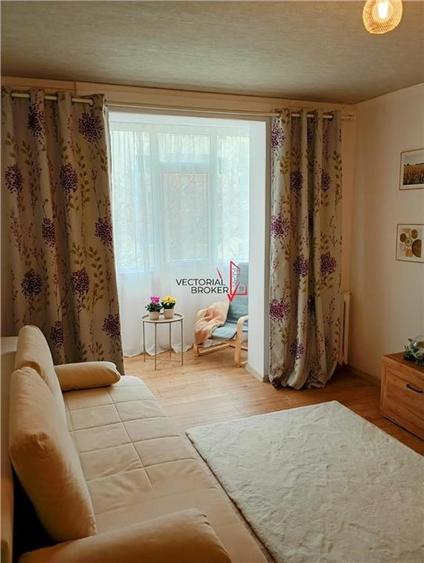 Apartament cu 2 camere semidecomandat în Basarabia