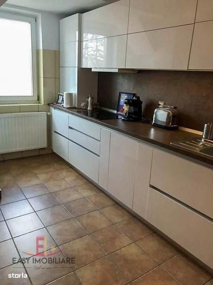 Apartament 2 camere, UMF, etaj 2, central, rezidential, parcare, Targu - 5