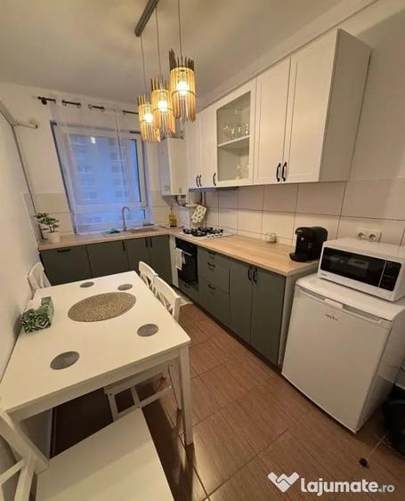 Apartament cu 2 camere decomandat în Avantgarden