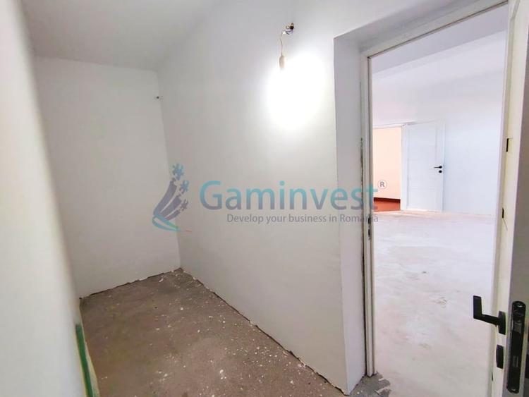 Apartament cu 3 camere decomandat în Vest