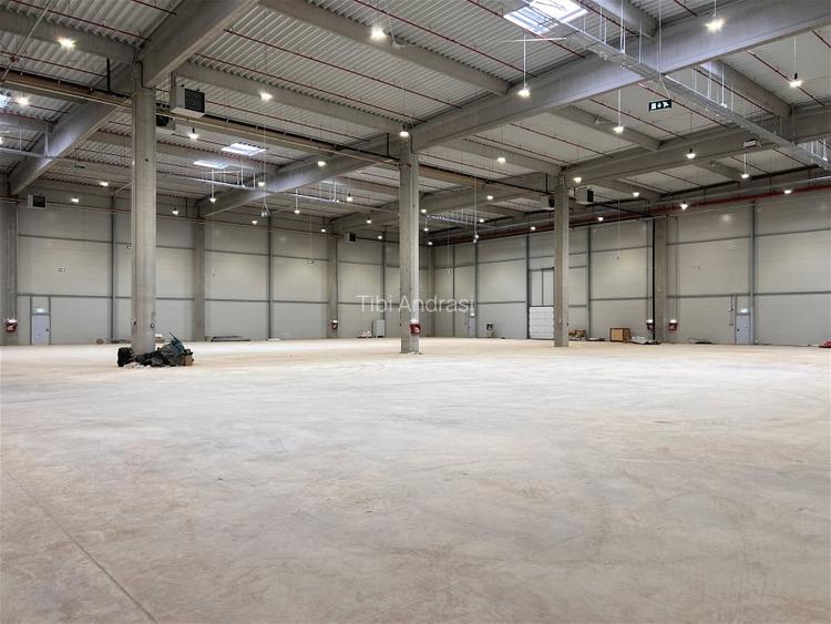 HALA INDUSTRIALA 3.500 MP FLORESTI | 400 MP BIROURI | 6 RAMPE | 400 KVA