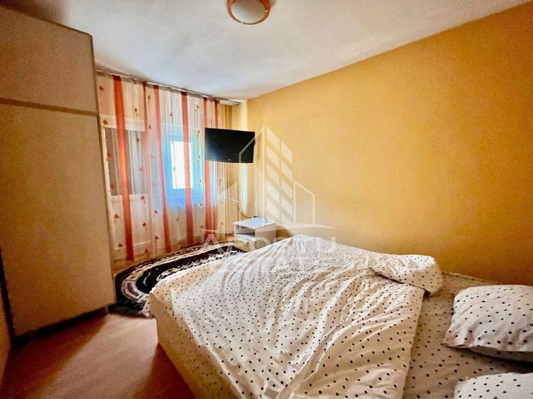 Apartament cu 3 camere decomandat, mobilat în Aradului