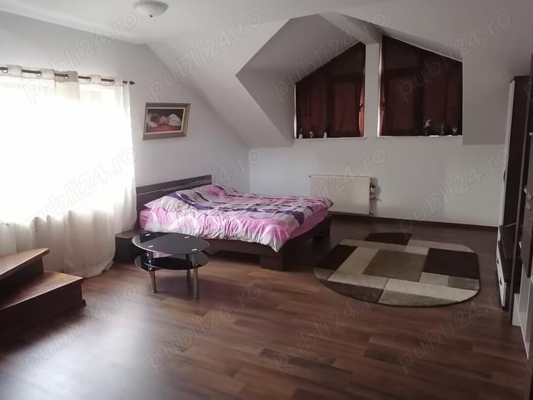 Casă cu Teren 1000 Mp în Bucium