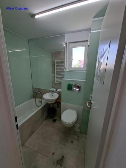Casă cu 5 camere cu Teren 200 Mp în 1 Mai