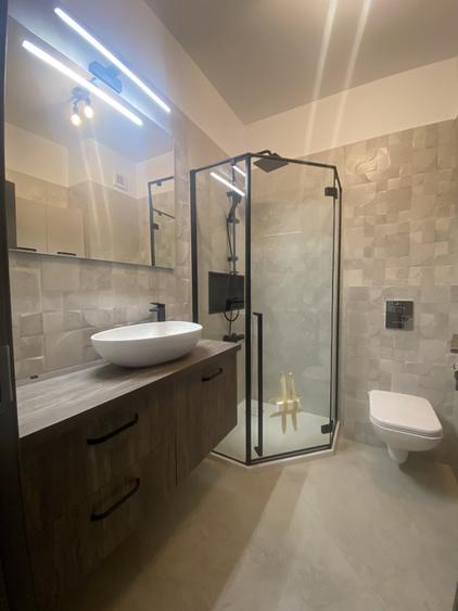 Apartament cu 3 camere decomandat, mobilat în Lujerului