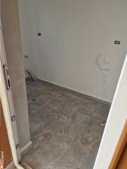 Duplex cu 4 camere cu Teren 400 Mp în Utvin