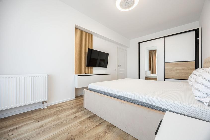 Apartament cu 6 camere, mobilat în 13 Decembrie
