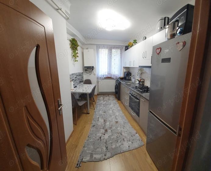 Apartament cu 2 camere decomandat în Hunedoara