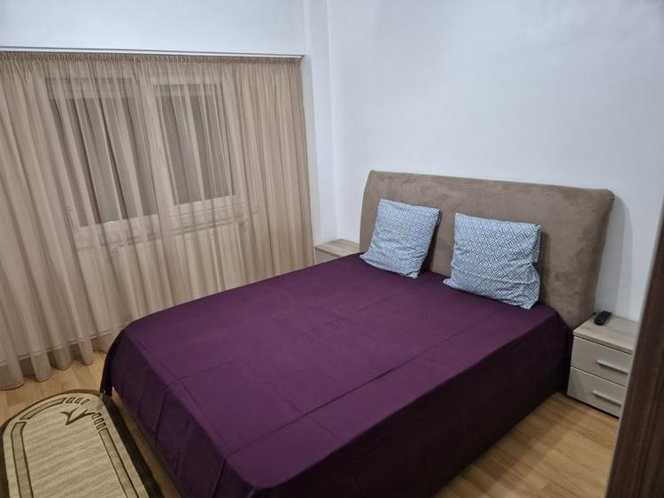 Apartament cu 3 camere decomandat în E3
