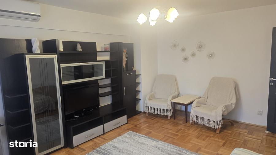Apartament cu 2 camere decomandat în 22 Decembrie