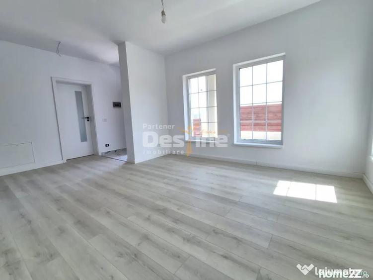 Casă cu 4 camere cu Teren 450 Mp în Valea Adâncă