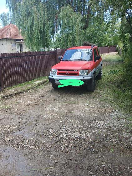 Casă cu Teren 1200 Mp în Bozioru