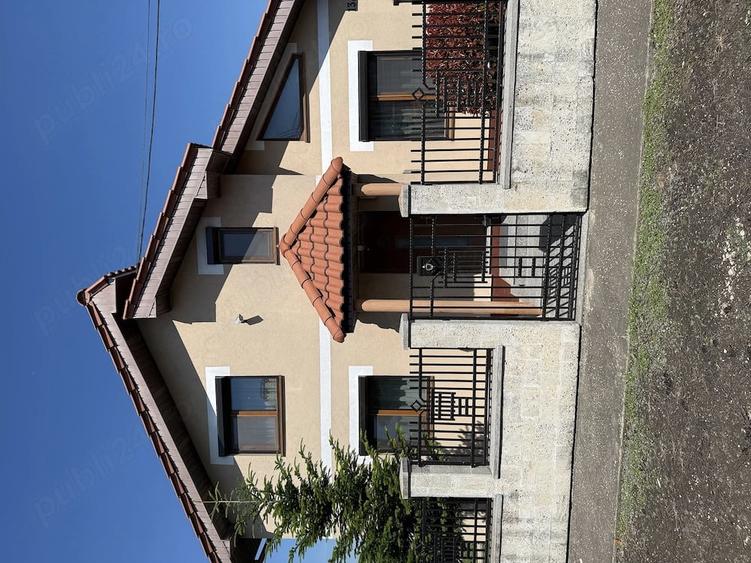 Casă cu Teren 328 Mp în Central