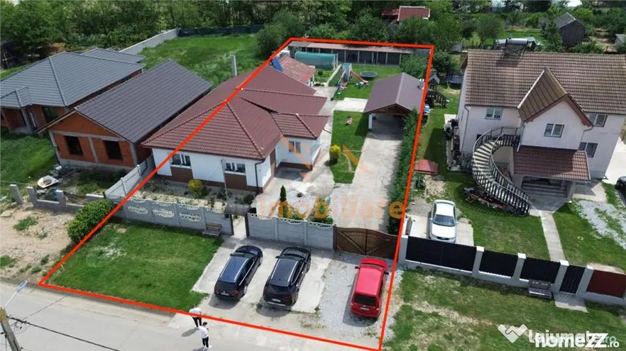 Casă cu 5 camere cu Teren 1000 Mp în Tărian