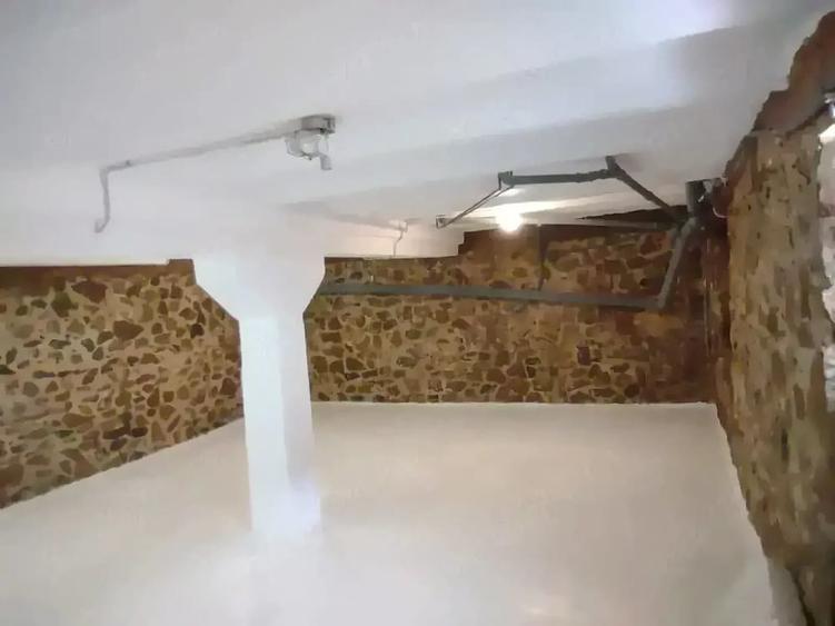 Casă cu 4 camere cu Teren 350 Mp în Aradul Nou