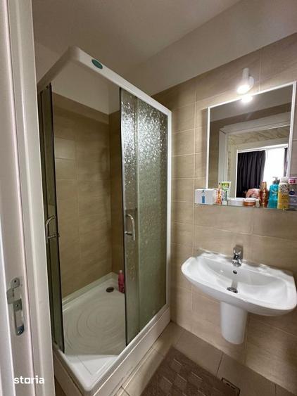 Apartament cu 3 camere, mobilat în Central