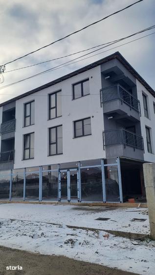 Spațiu comercial, de 300 mp, în Ciurea