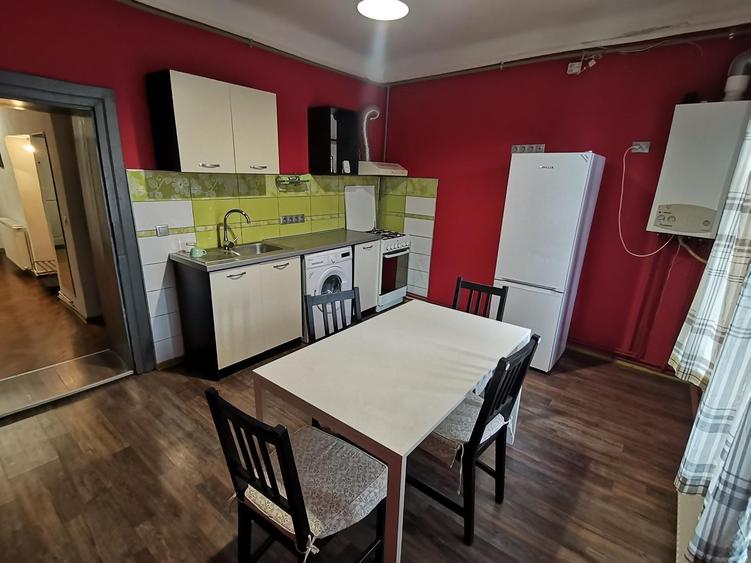 INCHIRIEZ apartament 2 camere la casa,renovat,zona Orasul de Jos - 6