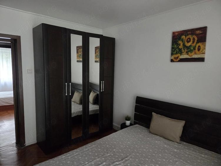 Apartament cu 3 camere semidecomandat în Dristor