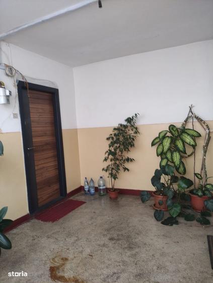 Apartament cu 4 camere decomandat în Gării