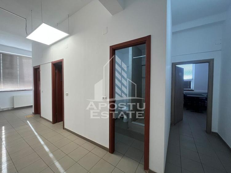 Casă cu 5 camere cu Canalizare în Aradul Nou