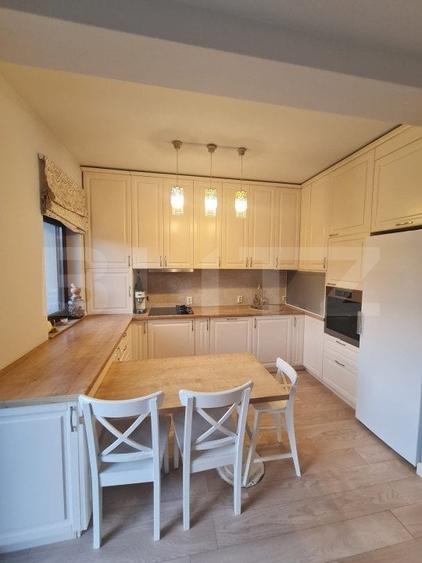 Duplex cu 5 camere cu Canalizare în Florești