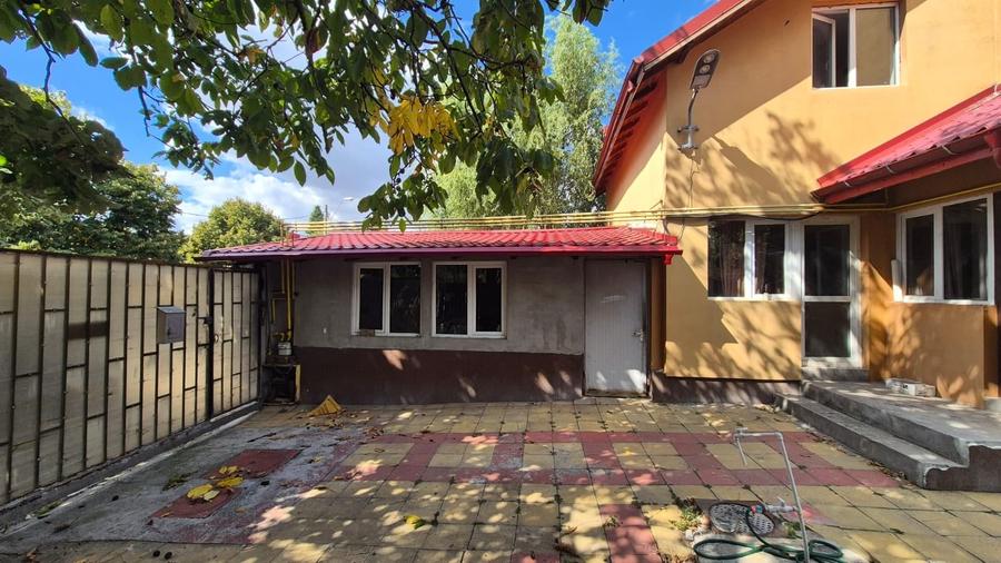 Casă individuală cu 5 camere cu Canalizare în Băneasa
