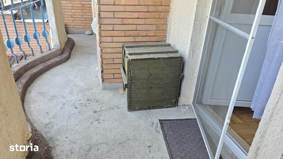 Apartament cu 4 camere în Decebal