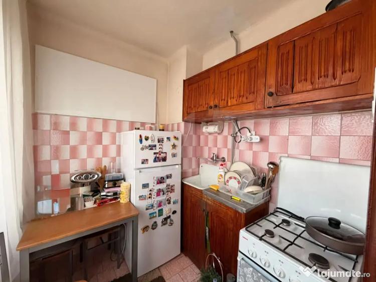 Garsoniera langa Teatru National, Ultracentral, etaj 2 - 4