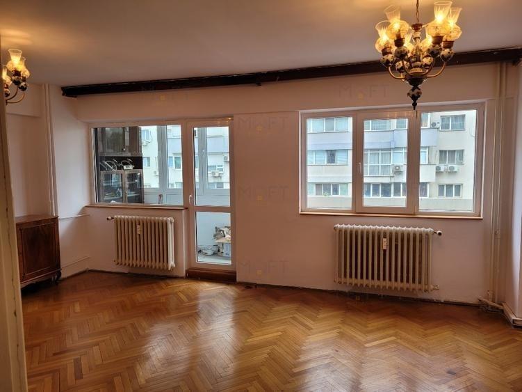Apartament cu 3 camere decomandat în Dorobanți