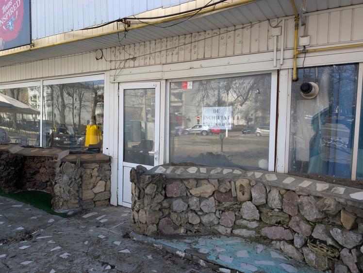 Spațiu comercial, de 30 mp, în Gară