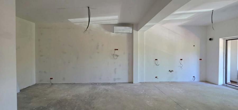 Apartament cu 2 camere nedecomandat în Central