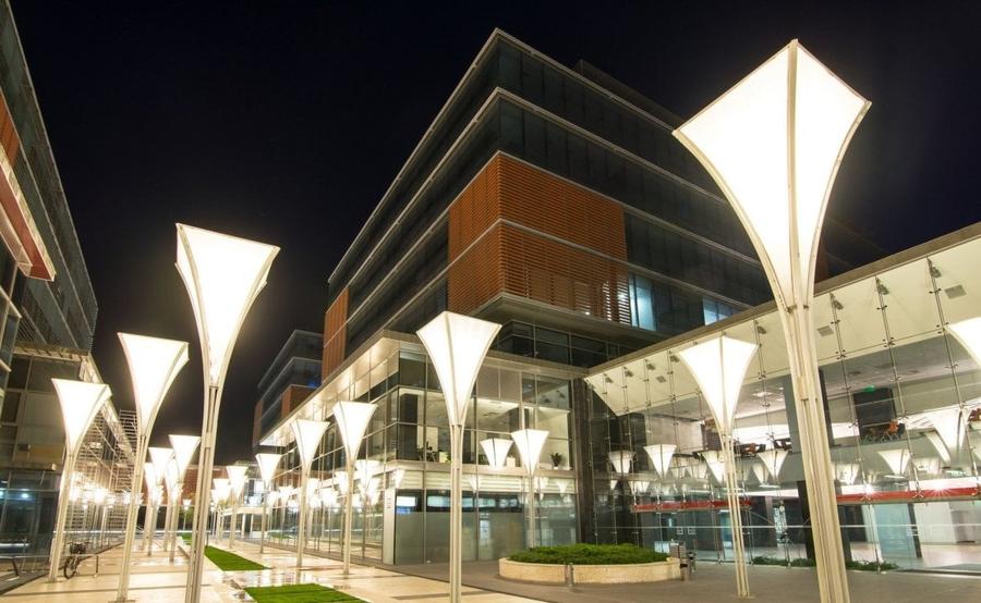 Birou, de 43,500 mp, în Central