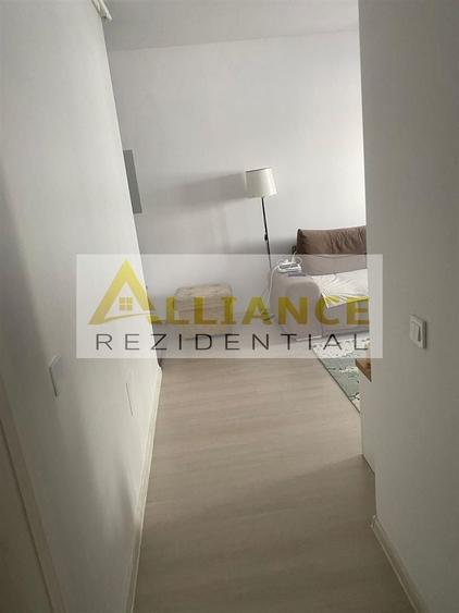 Apartament cu 3 camere decomandat, mobilat în Metalurgiei