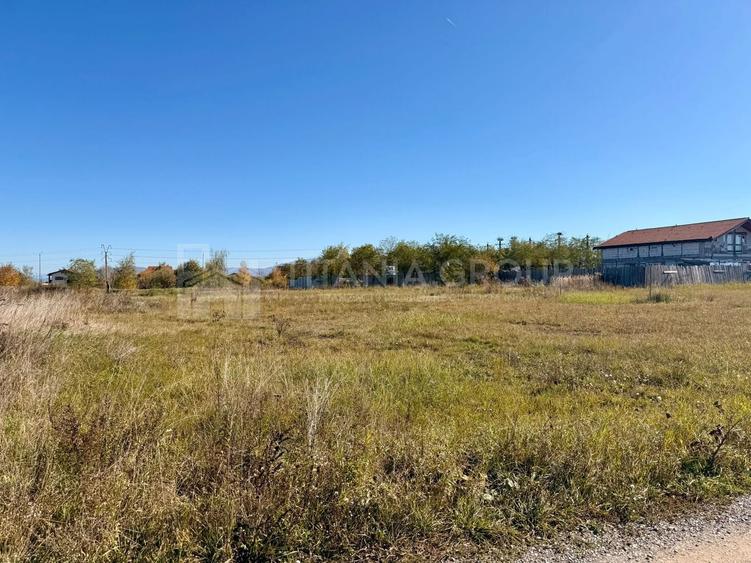 Teren Construcții intravilan de 800 mp, în Hărman