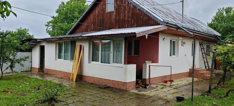 Teren de 3000 mp, în Plăieșu