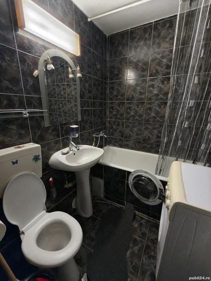 Garsonieră decomandată în Moșilor