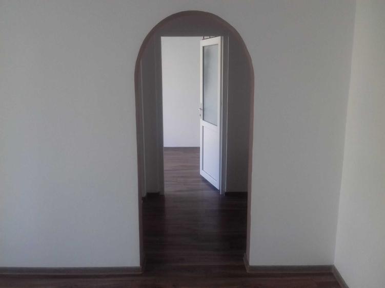 Apartament cu 2 camere semidecomandat în Exterior Vest