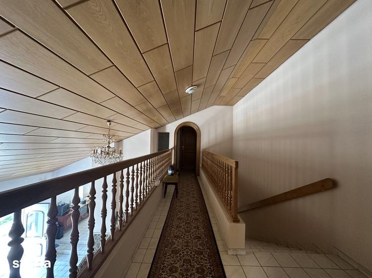 Casă cu 5 camere cu Teren 5000 Mp în Puchenii Mari