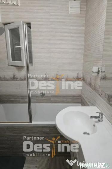 Apartament cu 3 camere, mobilat în Podu Roș