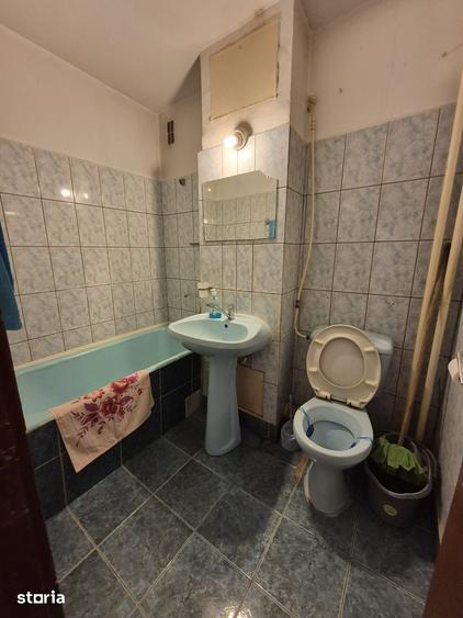 Garsoniera semidecomandata, et. 3/4, Rovine- ?coala 39, 64.000 Euro - 1