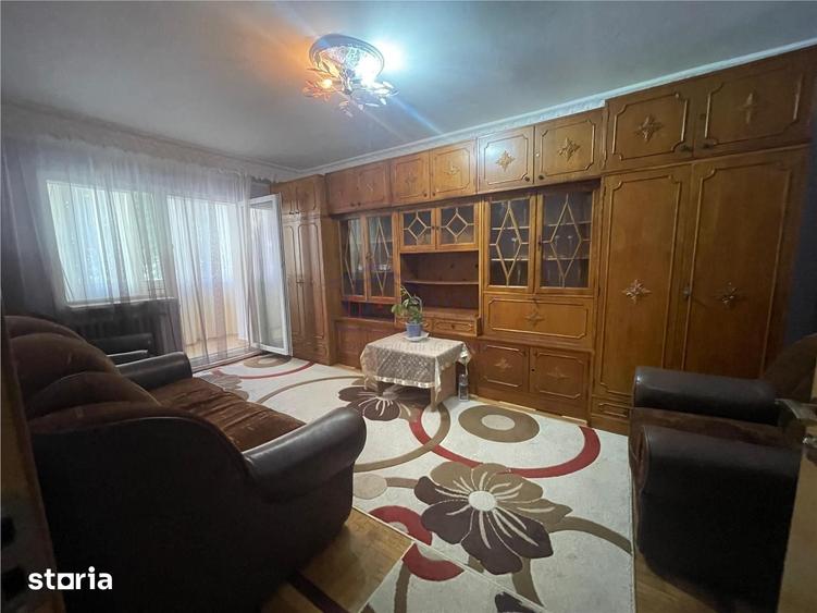 Apartament cu 3 camere decomandat în Obcini