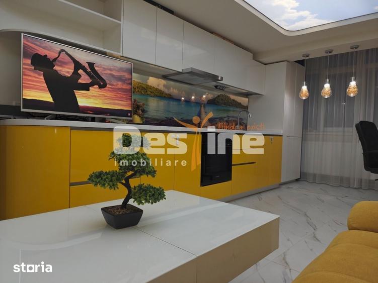 Apartament cu 3 camere decomandat, mobilat în Central