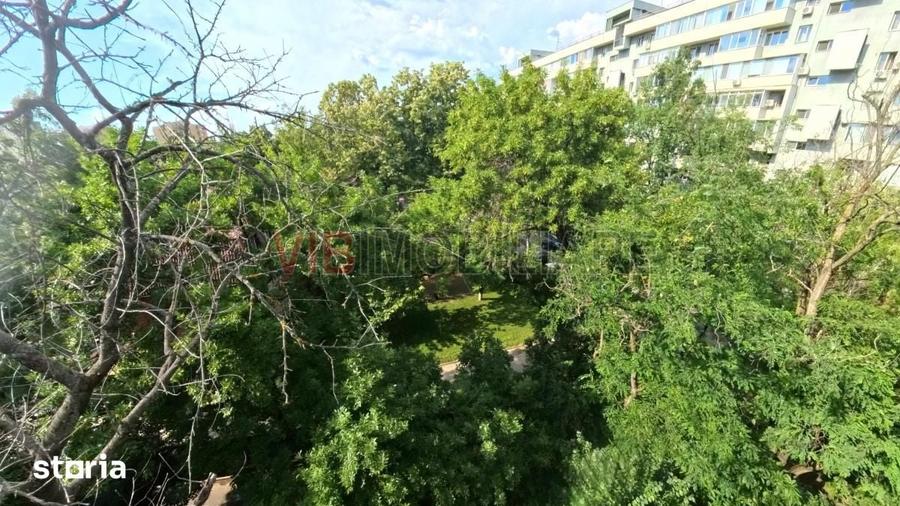 Apartament cu 4 camere în Drumul Taberei