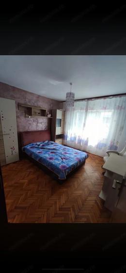 Apartament cu 3 camere decomandat în Exterior Vest