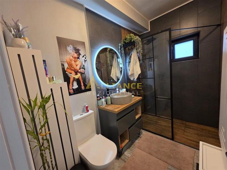 Duplex cu 3 camere cu Canalizare în Central